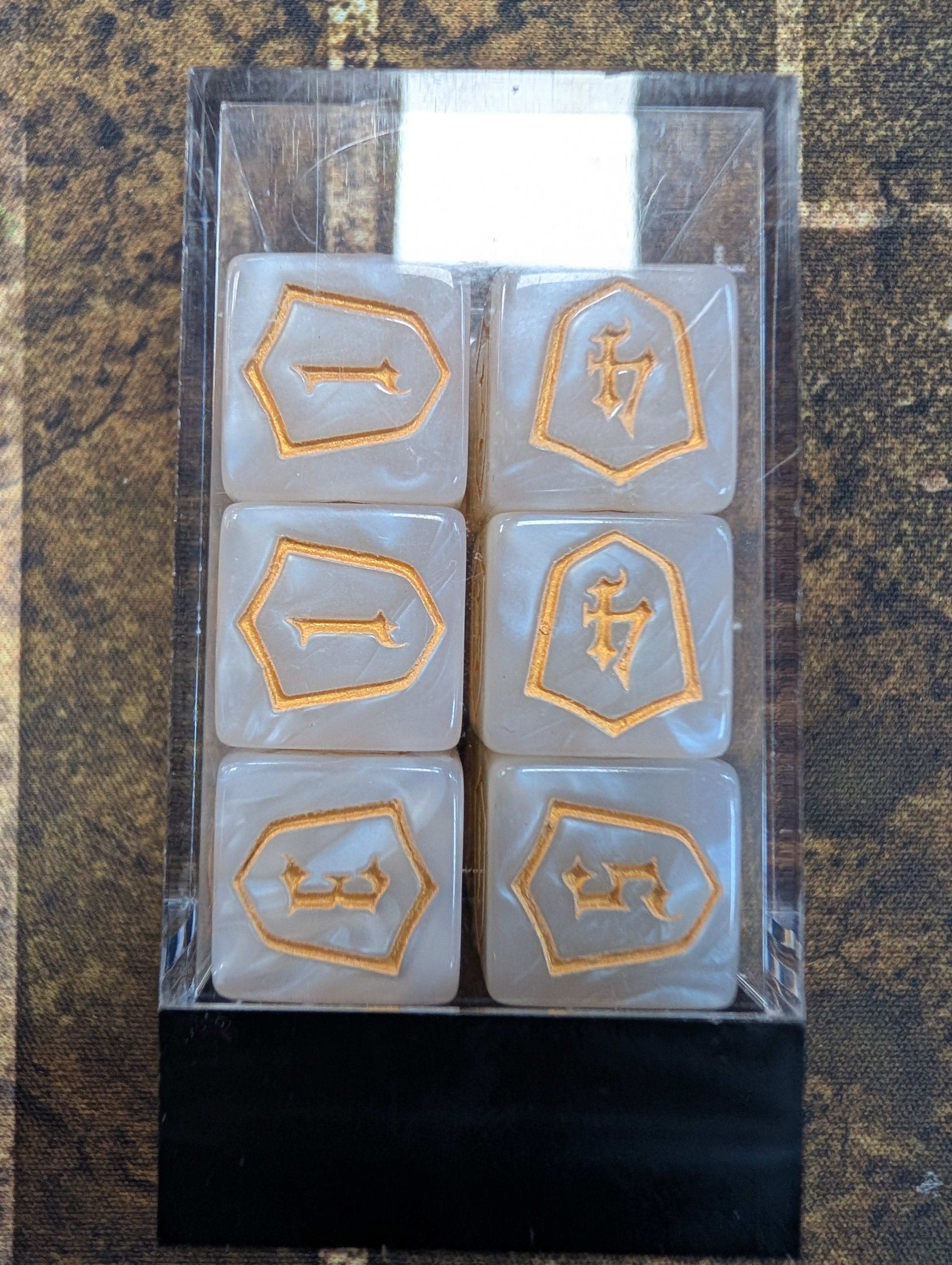 12X16mm Dice Block | Pearlescent White Shield